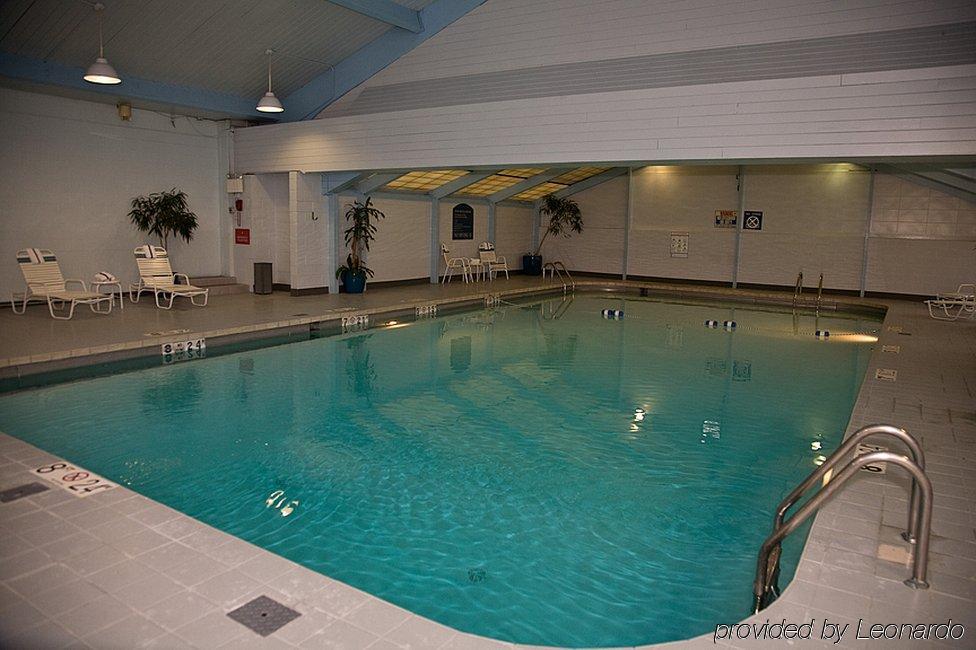 Four Points By Sheraton Cleveland Airport Exterior foto